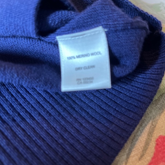 Vtg LORD & TAYLOR Size Medium Longline Cardigan Navy Blue Luxe Merino Wool NWT - Picture 11 of 15